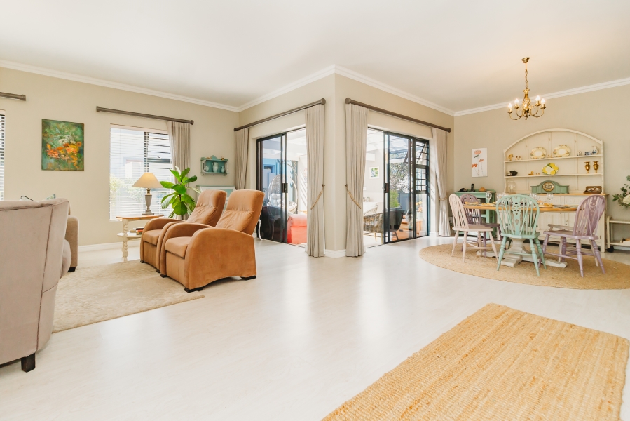3 Bedroom Property for Sale in Kraaibosch Country Estate Western Cape